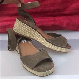 Steve Madden Wedges